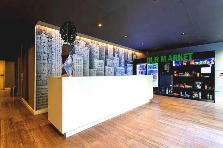 - Metro Republica94 Apartamento *